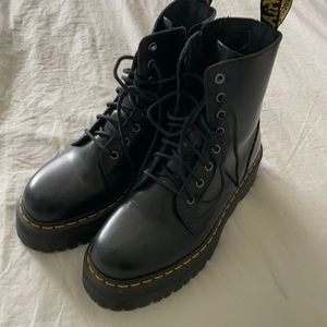 Platform Doc Martens